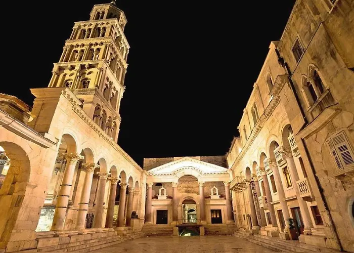 Luxury Art 1- In The Heart Of *