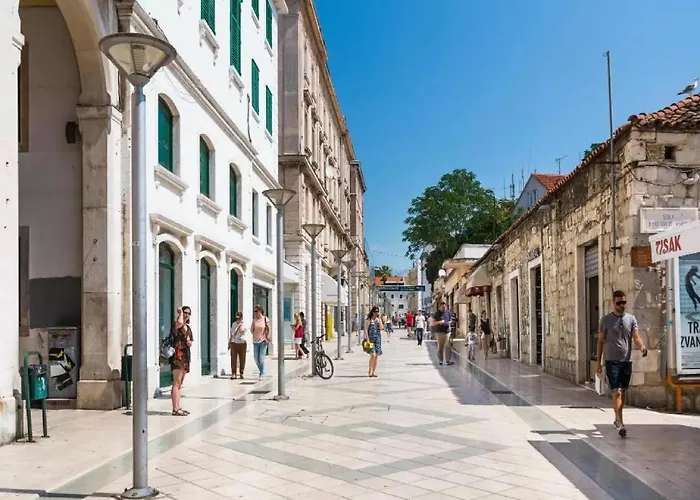 아파트 Luxury Art 1- In The Heart Of