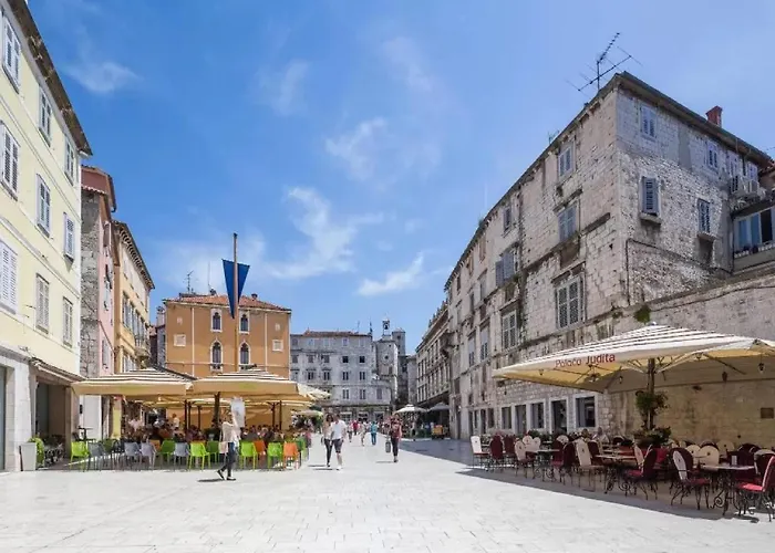 아파트 Luxury Art 1- In The Heart Of *