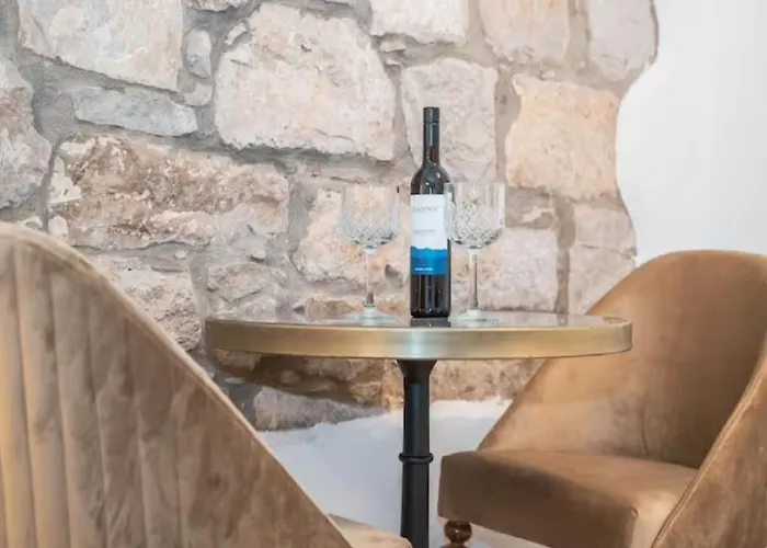 Luxury Art 1- In The Heart Of *