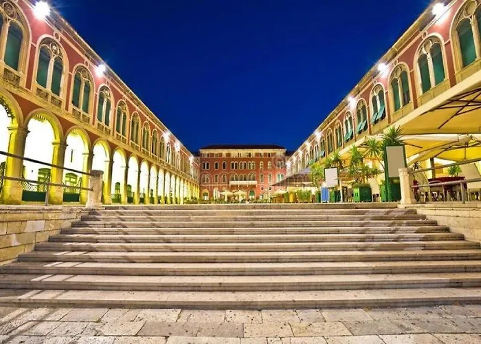 Luxury Art 1- In The Heart Of *