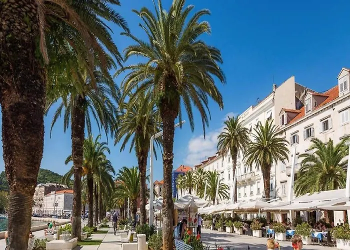 Luxury Art 1- In The Heart Of Appartamento *